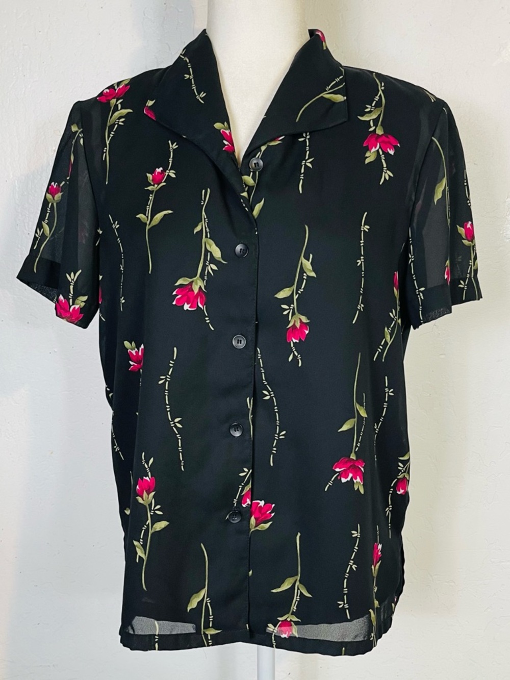 Vintage 90s Bonworth Size XS Petite Button Down Floral Blouse Top Black Short